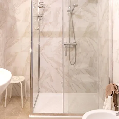 Dimora Quattro Cantoni - Rione Monti By Rhr * Rome