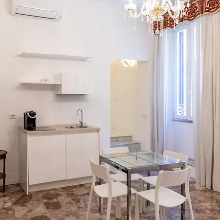 Apartment Dimora Quattro Cantoni - Rione Monti