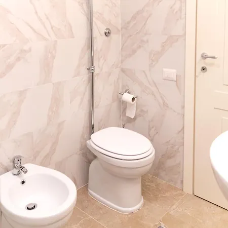 Dimora Quattro Cantoni - Rione Monti Apartment *